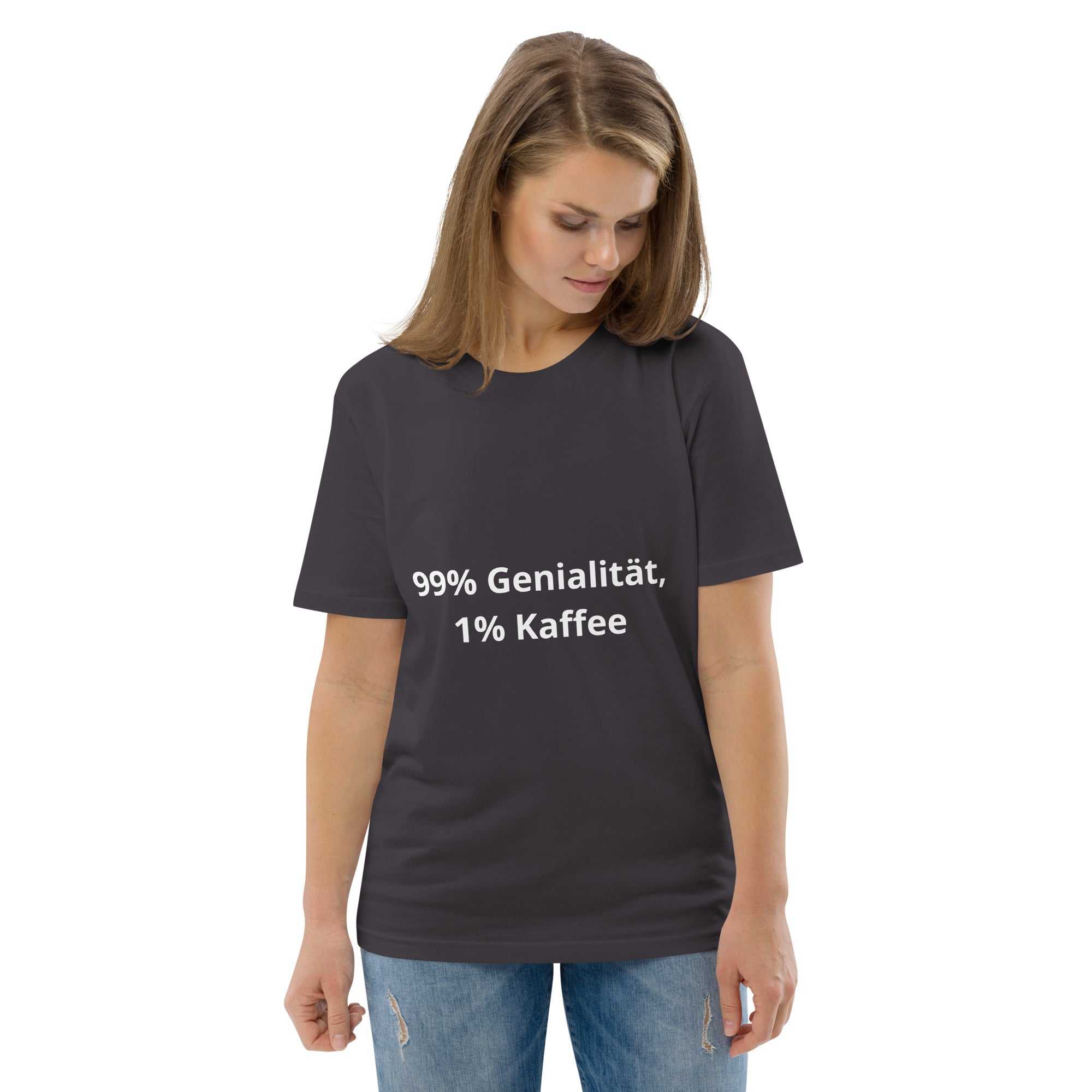 "99% Genialität, 1% Kaffee" Unisex-Bio-Baumwoll-T-ShirtDieses Unisex-T-Shirt aus 100 % ringgesponnener Bio-Baumwolle ist ein absolutes Muss. Es ist hochwertig, super bequem und das Beste von allem – umweltfreundlich. 
 
"99% Genialitä